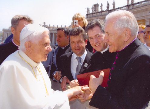 Bernhard Meiler, Hannes Lorenz, Msgr. August Lindner bei Papst Benedikt Foto:Unbekannt